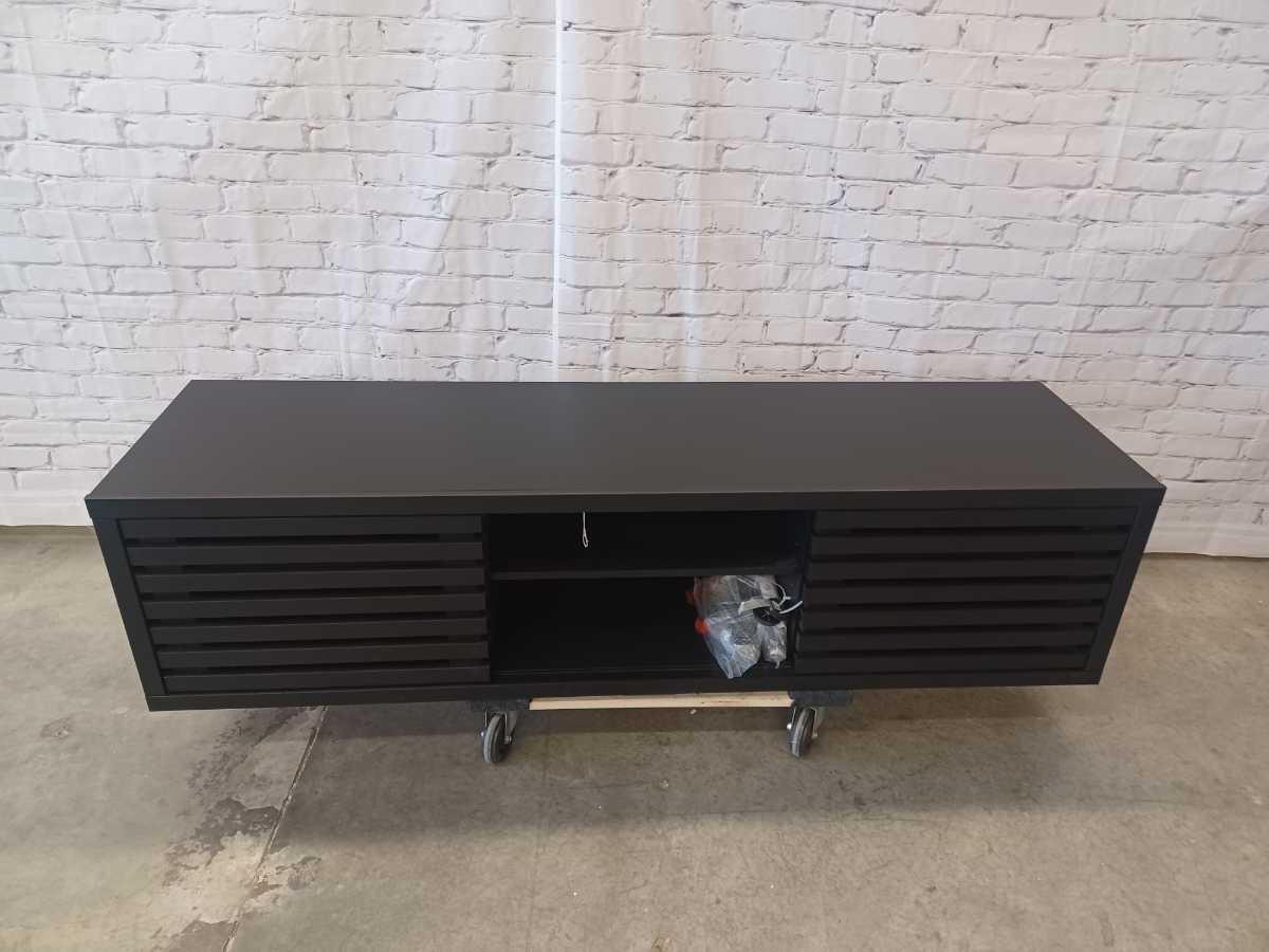 Danziar TV Stand - Gallery Image 8
